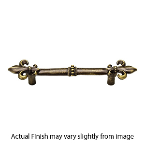 599 - Charlemagne - Fleur De Lys 4" cc Pull